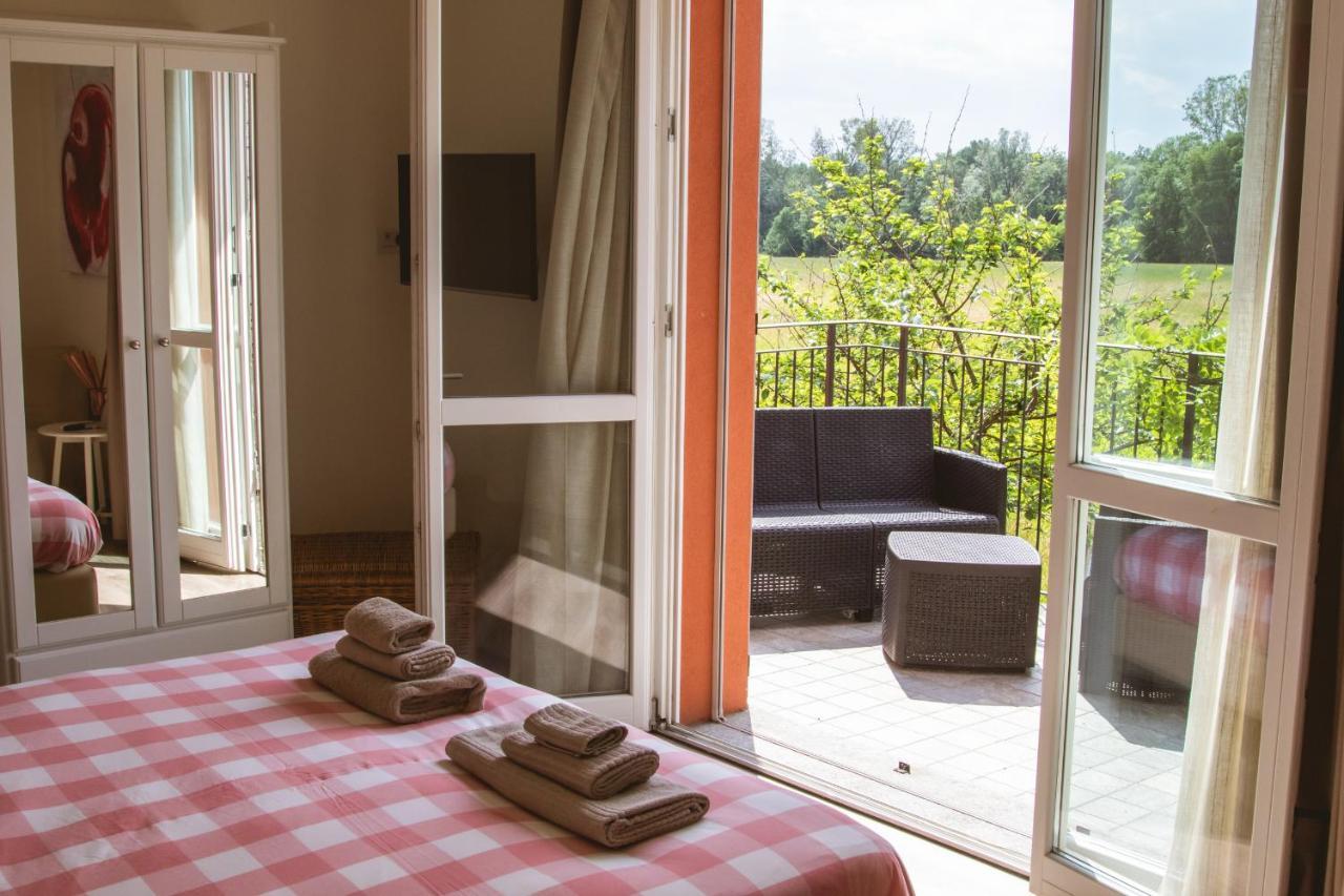 Agriturismo Familiare I Giardini Del Lago Varese Exterior photo